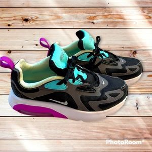 Girls Nike Max 200 Size 3Y